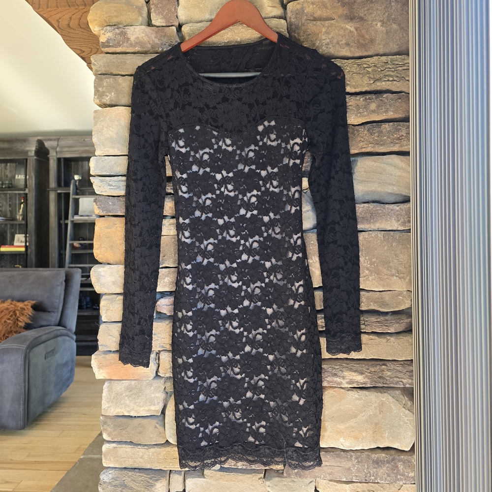 Express XS Black Floral Lace, Long Sleeve Dress, Cream Liner, Cutout Back NICE!!